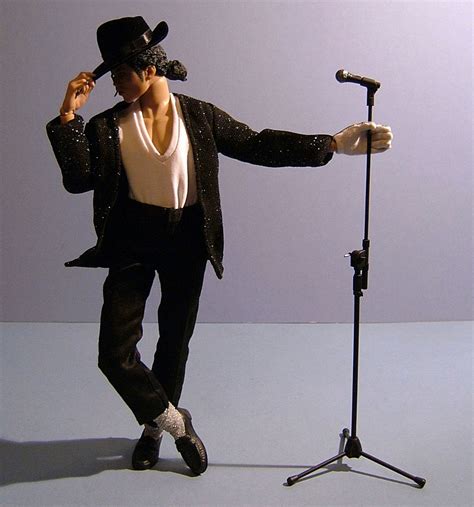 Michael Jackson action figure - Another Pop Culture Collectible Review ...