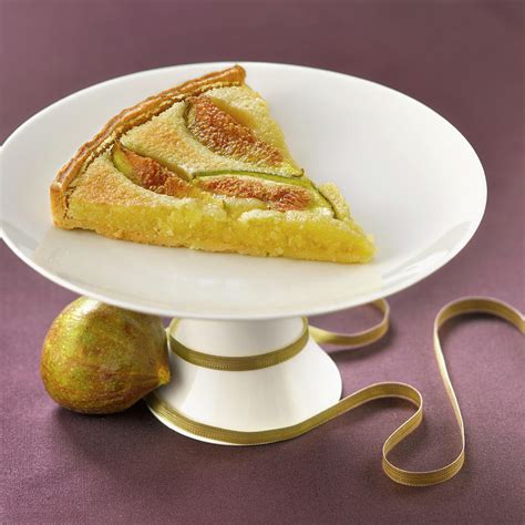 Tarte Aux Figues Et A La Creme D Amandes Slice Of Fig And Almond Cream