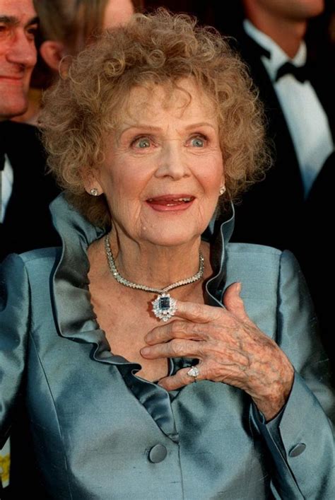 'Titanic' star Gloria Stuart dies at 100 | SILive.com