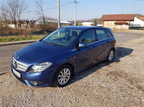 Mercedes B180CDI Alu Navi Mercedesov Motor Odlicno Stanje 2012 God