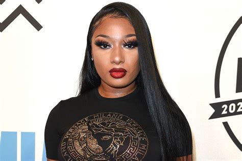 Amas 2020 Megan Thee Stallion Debuts New Song Body