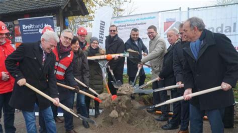 Spatenstich zum Breitbandausbau fällt in der Bahnhofstraße