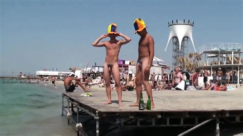 Naked Guys At The Beach Eporner