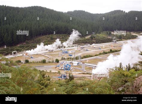 Wairakei Geothermal Power Station, Taupo Volcanic Zone, Taupo, New Zealand Stock Photo - Alamy