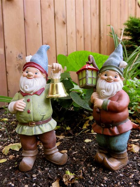 1000+ images about Garden Gnomes on Pinterest | Gardens, Lawn ornaments ...