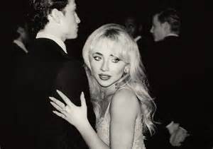 Lirik Lagu When Did You Get Hot Sabrina Carpenter Beserta Maknanya