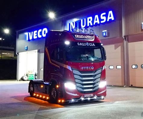 Entrega De Iveco S Way Turbostar Inturasa P Rez Rumbao