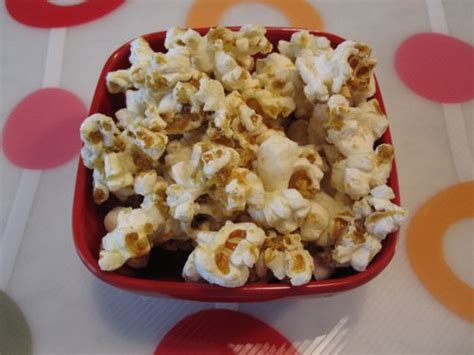 Cheesy Popcorn | Weelicious