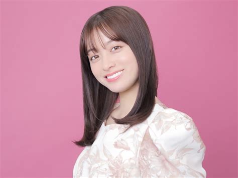 橋本環奈、『おむすび』で元乃木坂46女優と共演し喜び「美女×2」「この2人からしか得られない栄養素がある」 エンタメ ニュース