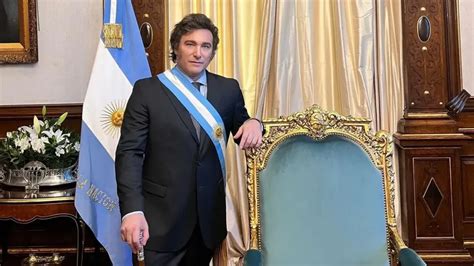 La Primera Imagen De Javier Milei En El Despacho Presidencial