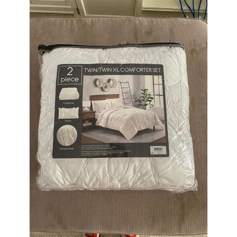 Honeycomb Bedding Nwt Nib Honeycomb Twintwin Xl Comforter With Sham White Poshmark