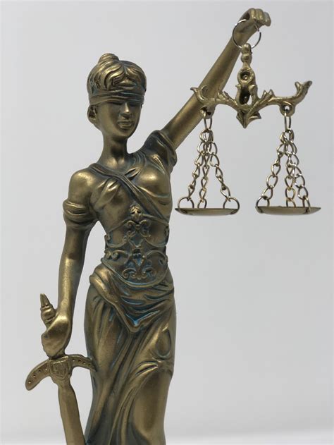 Statue De Lady Justice D Esse Grecque Romaine De La Justice Etsy Canada