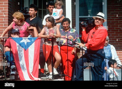 Víctor eliminar social puerto rican family repertorio Hablar Túnica