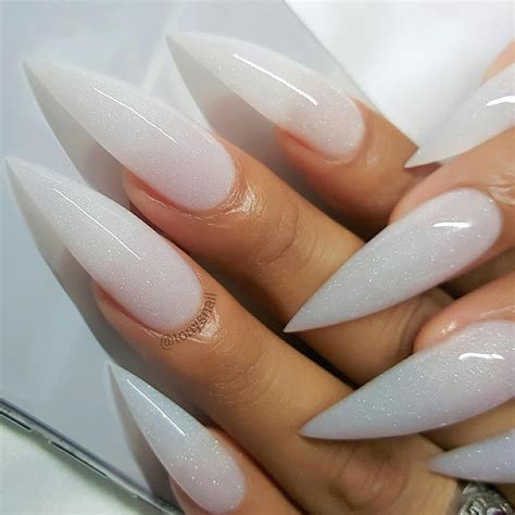 Idea By ℕ𝔸♡𝕄𝕀 On ⓒⓗⓐⓡⓜⓘⓝⓖ In 2020 Stiletto Nail Art Popular Nails White Stiletto Nails