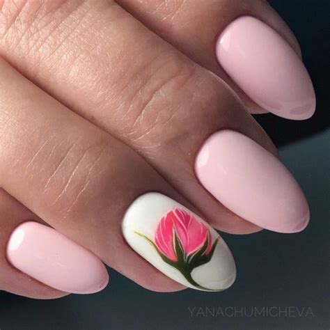 Modne Paznokcie W Kwiaty Top Niesamowitych Inspiracji Na Manicure