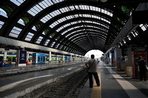 Incidente Ferroviario Sulla Linea Milano Lodi Uomo Investito E Ucciso