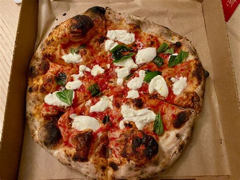 Two Massachusetts Restaurants Have The Best Pizza In The Country