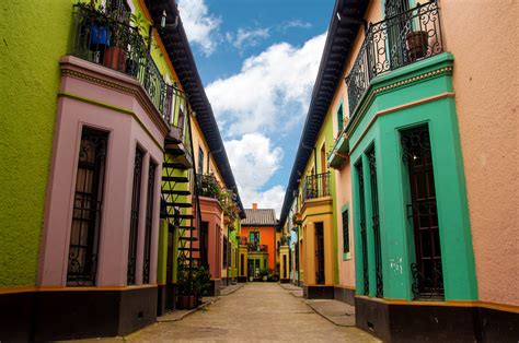 Explora La Magia De Encanto Con Nuestro Paquete A Colombia