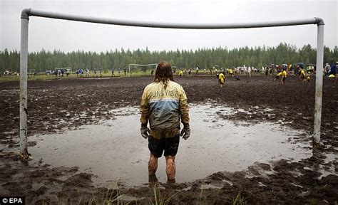 Footballs Muddiest Football Match Daily Mail Online