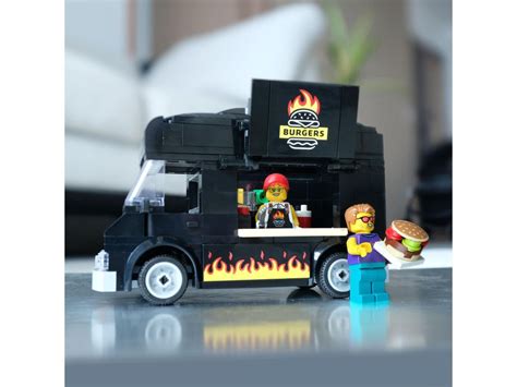 Lego Moc Burger Truck By Xenlc Rebrickable Build With Lego