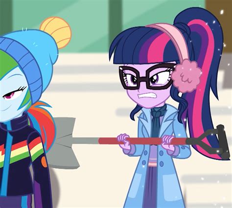 Equestria Girls Holiday Unwrapped images of girls in new winter outfits ...