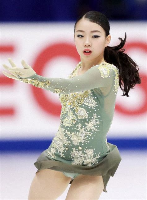 紀平2位、コストルナヤが優勝 フィギュアnhk杯女子 写真特集411 毎日新聞 女子フィギュア フィギュアスケートのドレス