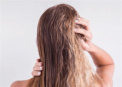 Come Pettinare I Capelli Senza Rovinarli E Quali Spazzole Usare