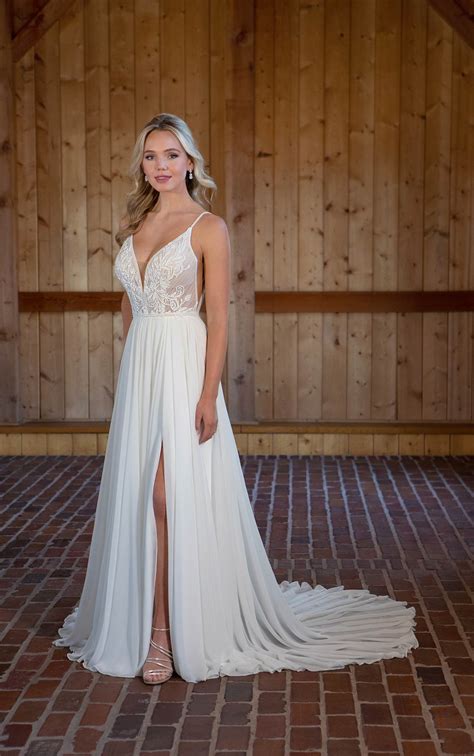 A Line Wedding Dress With Lace Bodice And Spaghetti Straps Kleinfeld