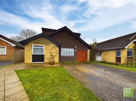 Birch Road Finchampstead Wokingham 4 Bed Bungalow For Sale £699 950