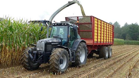 Claas Loonbedrijf Smeitink Uit Hummelo Aan Het Ma S Hakselen