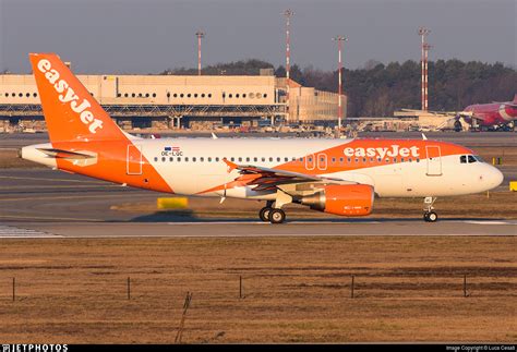 Oe Lqc Airbus A Easyjet Europe Luca Cesati Jetphotos