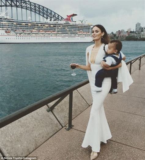 Nicole Trunfio Hands Naked Onlyfans