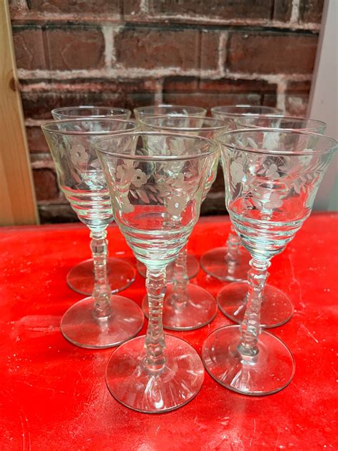 Set Of 8 Beautiful Vintage Rock Sharpe Halifax Floral Etched Tall Goblets Or Wine Glasses 1940s