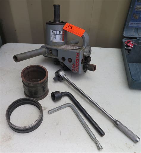 Ridgid 960 Pipe Roll Groover W Misc Hand Tools Oahu Auctions