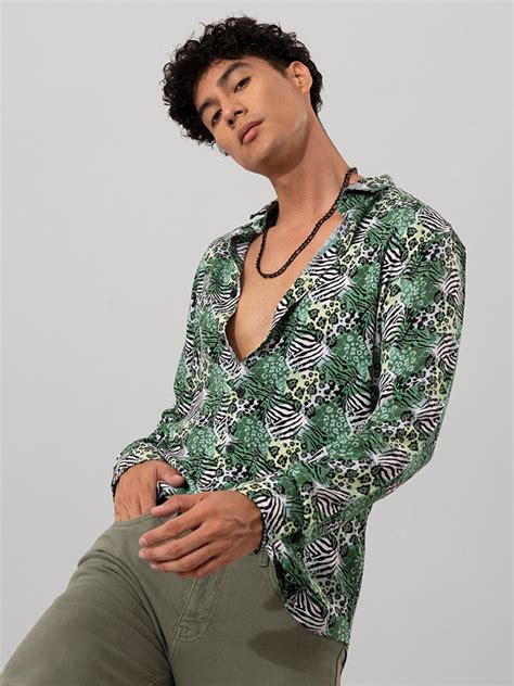 Buy Snitch Men Green Slim Fit Floral Opaque Printed Casual Shirt