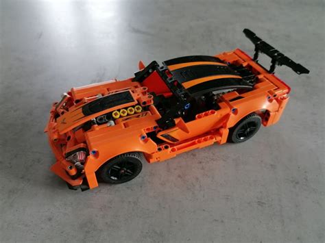 Lego Technic Chevrolet Corvette ZR1