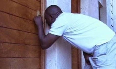 Mbita Woman Purs Hot Water On Neighbour S Face After Catching Him Peeping While She Showered