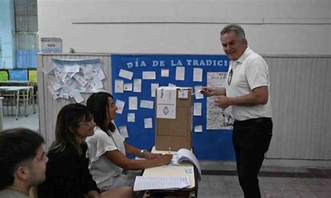 Héctor Gay La democracia es el bien más preciado que tenemos La Brújula