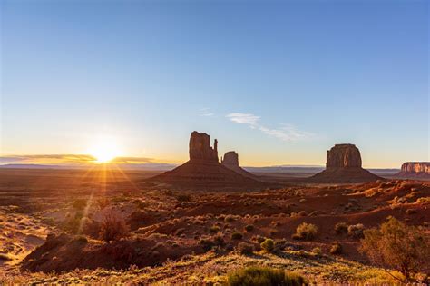 Monument Valley sunrise, USA