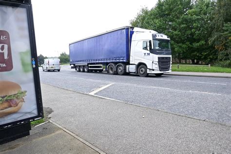 P1010340 Sudbury Chilton Based T M Transport Volvo FH Coup Flickr