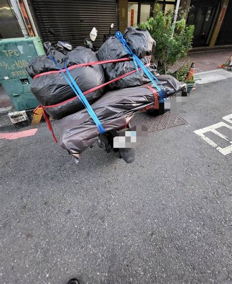 機車多日未動堆大雜物 南市警逮南漂2年通緝犯 臺南市 自由時報電子報