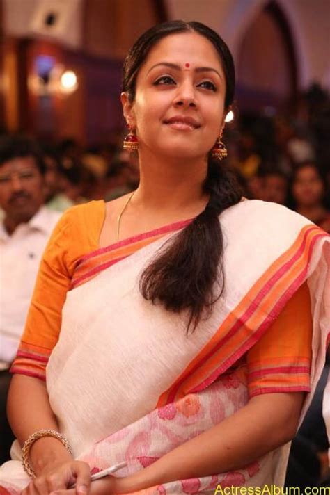 Jyothika Stills At 36 Vayathinile Movie Actress Album