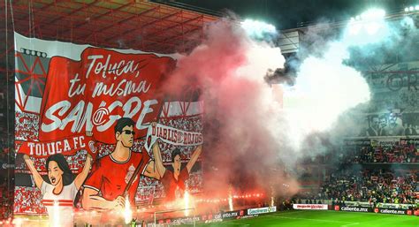 Incre Ble As Se Instal El Tifo Del Toluca Vs Am Rica