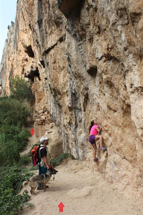 Monta A Para Todas Las Edades Ruta De Los Puentes Colgantes De Chulilla