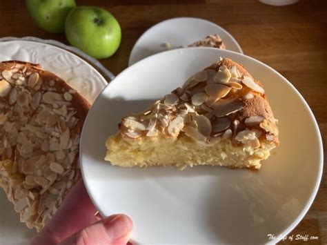 Nigella Lawson S Apple And Almond Cake In 5 Simple Steps