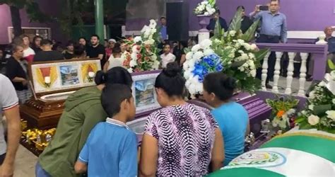 Velan A Hermanos En Cristo Que Fallecieron En Accidente En Carretera Al