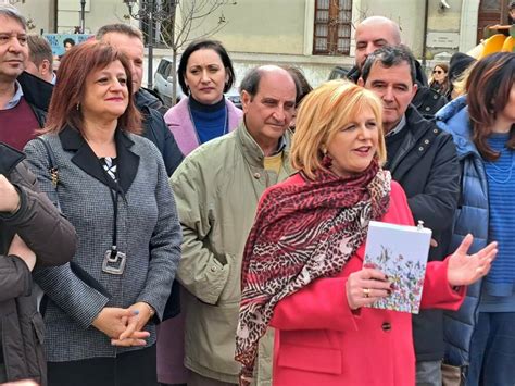 Istruzione Giovani Lavoro Se Ne Parla Con I Candidati Pd Chierchia E