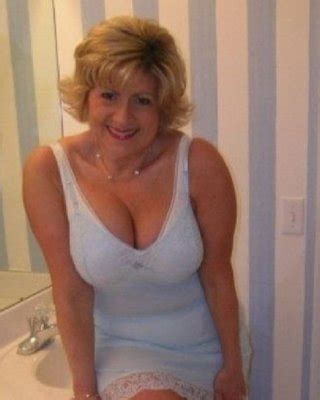 Mature Amateur Clothed Porn Pictures Xxx Photos Sex Images Pictoa