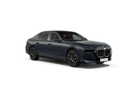 BMW 7 Series 740i M Sport in Black Sapphire Metallic - CarDekho