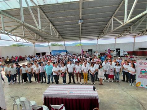 Avanza atención de la Caravana de Unidades de Cuidados DIF llega a la